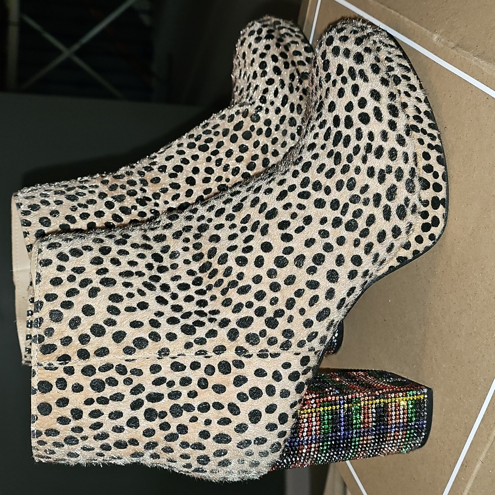 Almost New Betsey Johnson Platform Booties - Picture 2 of 5